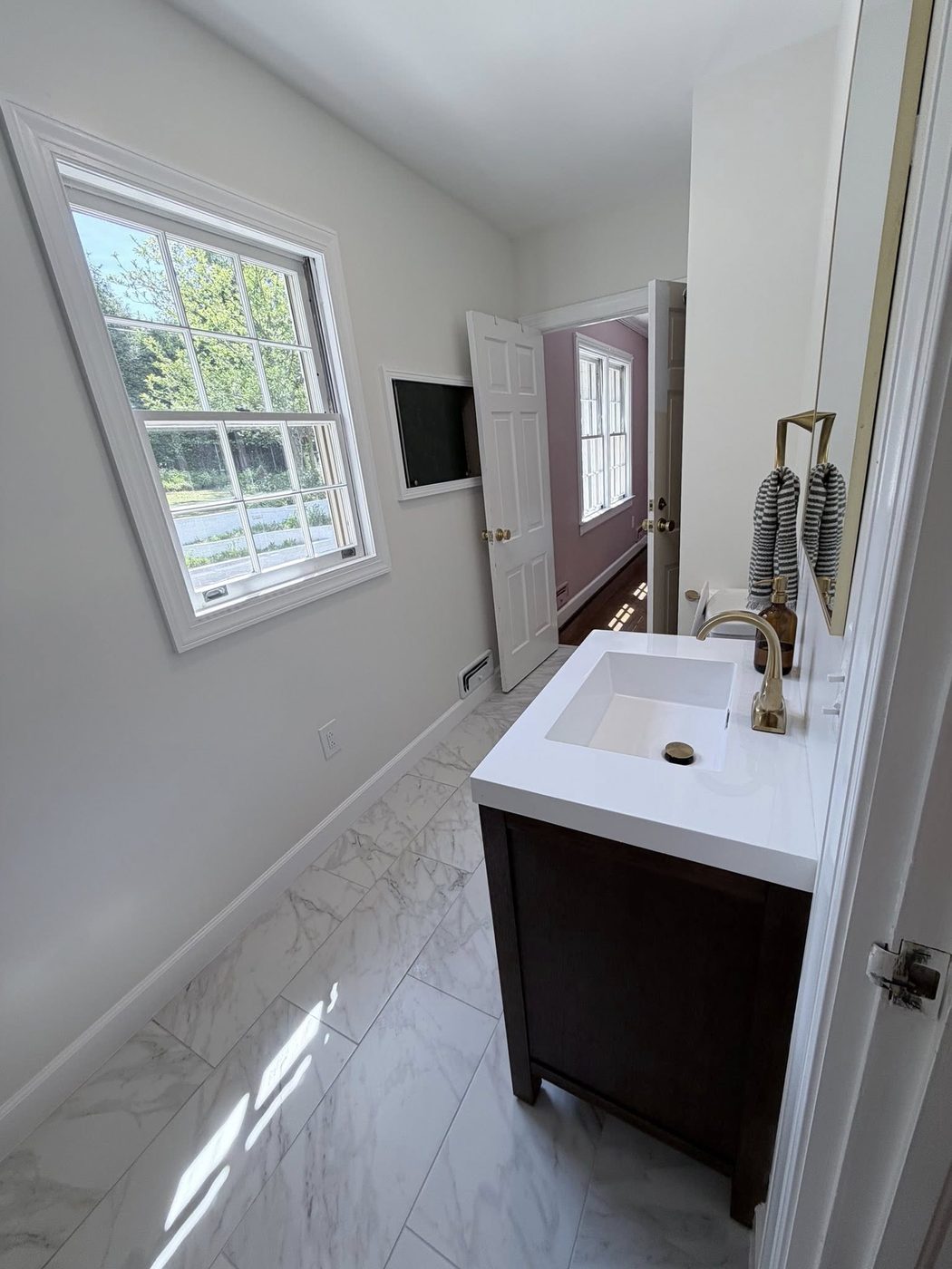 Marble bathroom clean