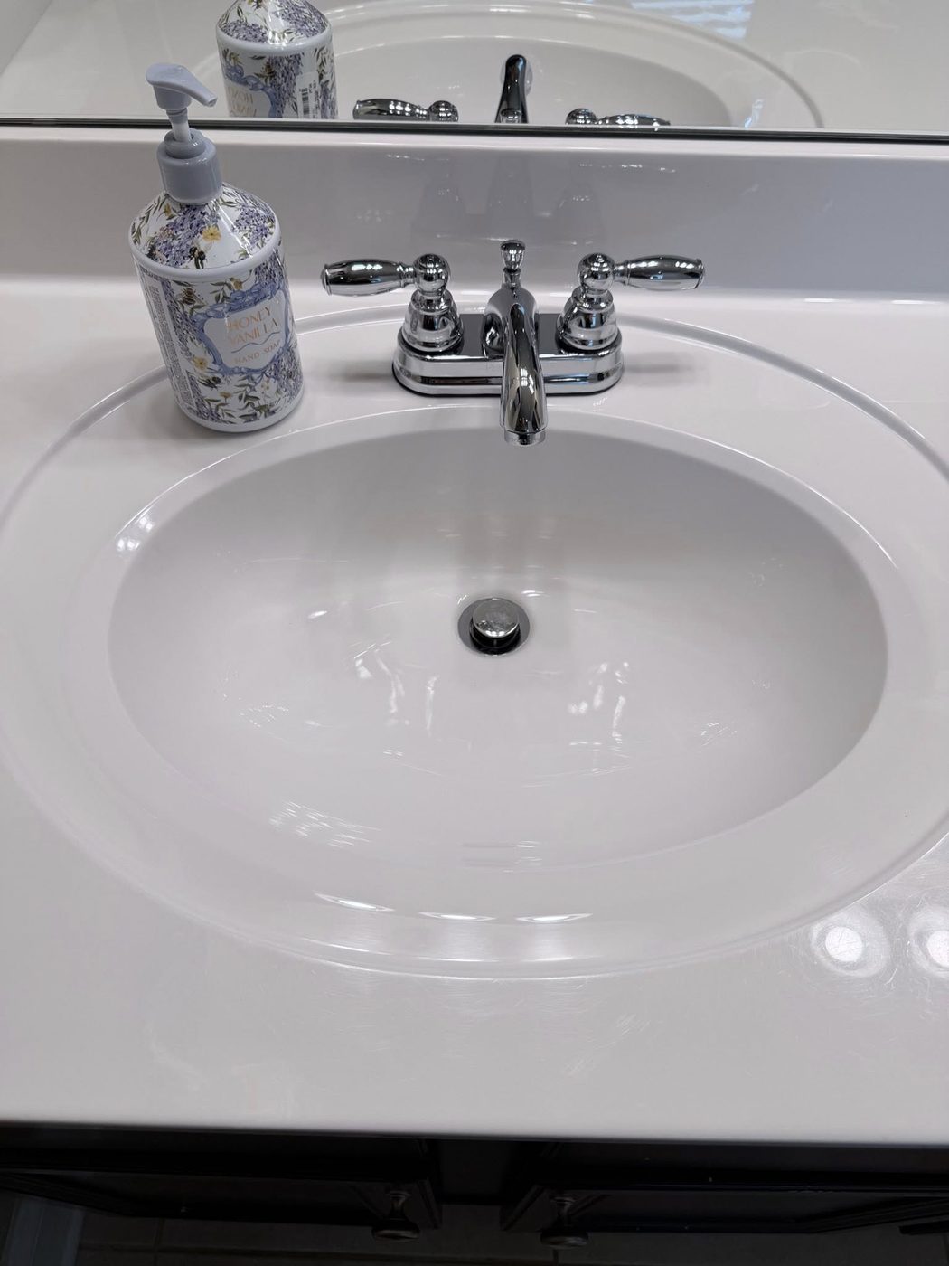 Bathroom vanity